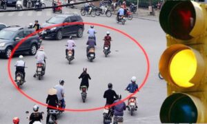 lỗi vượt đèn vàng